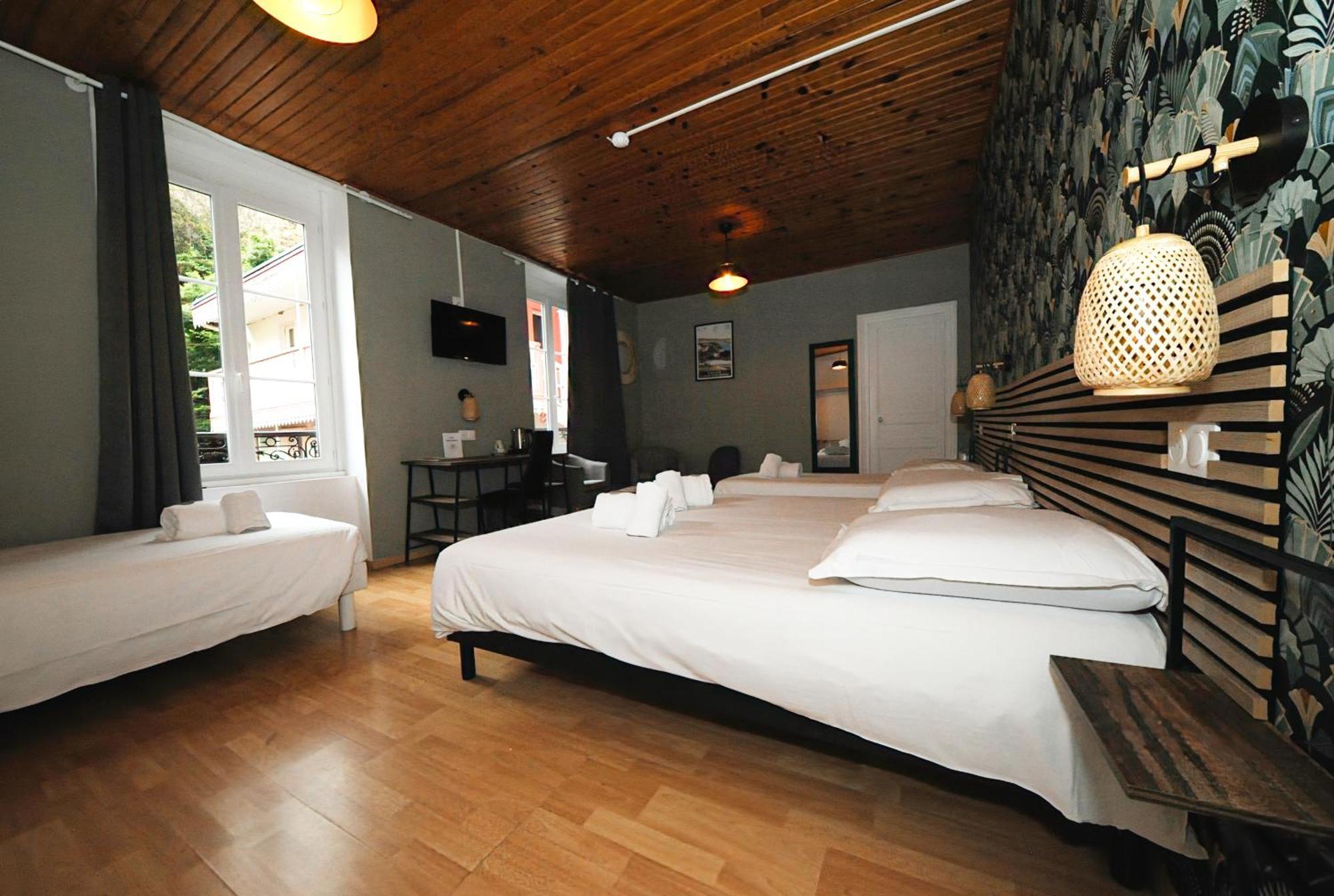 Hotel & Restaurant Le Patio Vichy Esterno foto